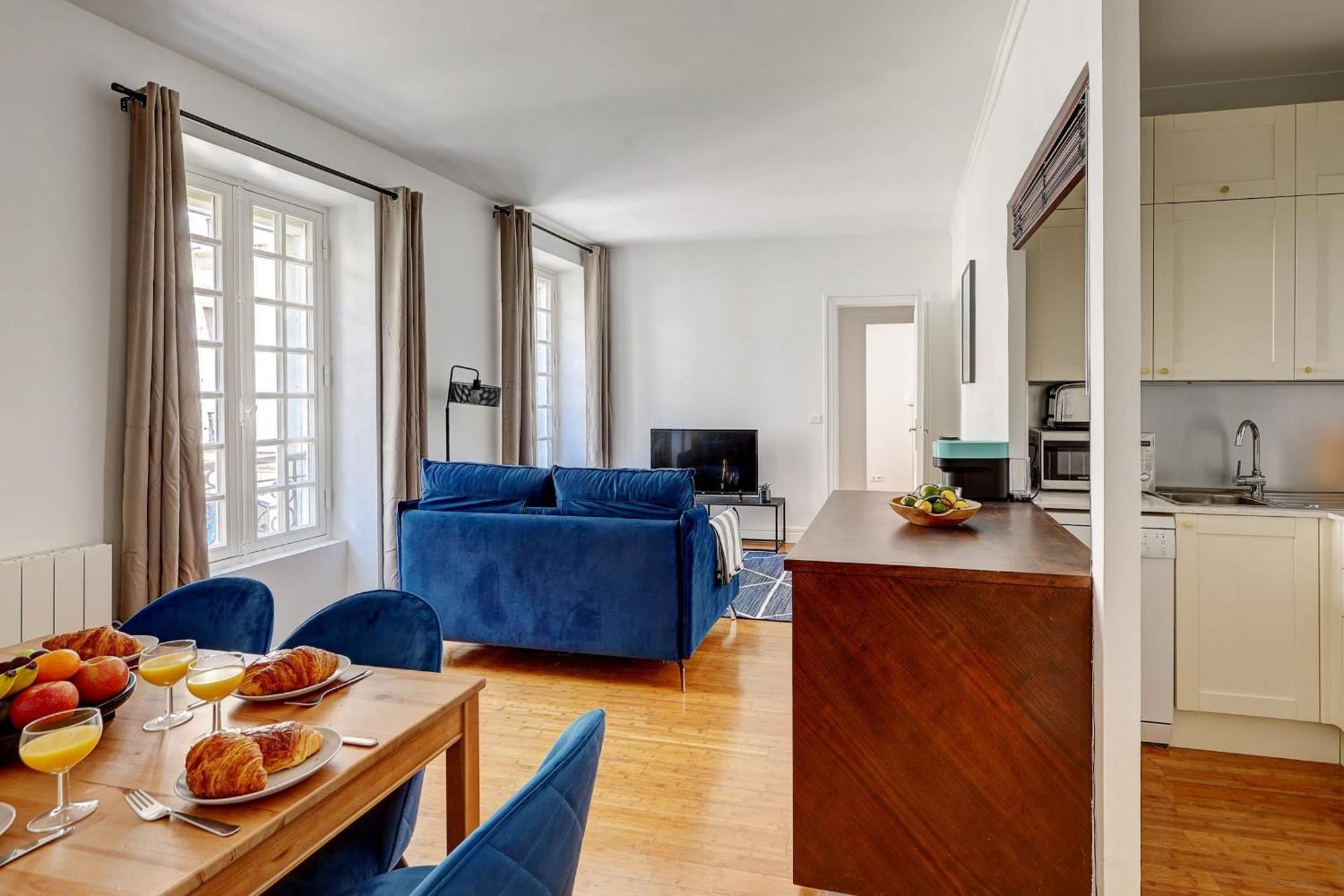 Champs-Elysees - 2Br With Balcony - Cityapartmentstay Париж Екстер'єр фото
